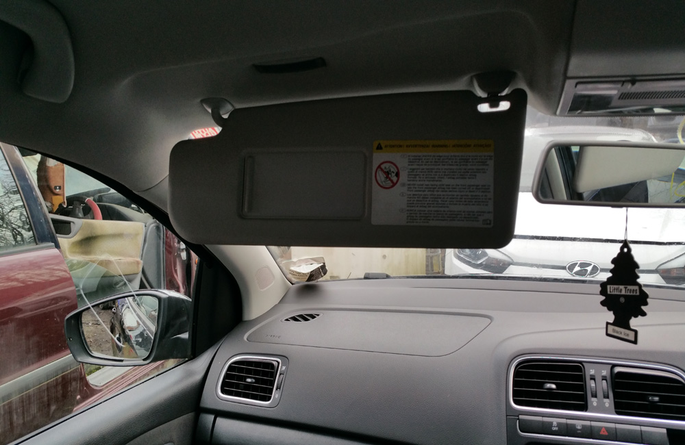 VW Polo SE DSG Sun visor passenger side